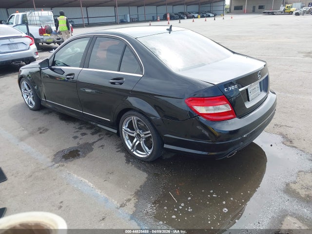 Продаж на аукціоні авто 2011 Mercedes-benz C 300 Sport, vin: WDDGF5EB7BF655864, номер лоту: 44825488