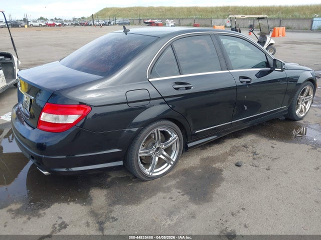 Продаж на аукціоні авто 2011 Mercedes-benz C 300 Sport, vin: WDDGF5EB7BF655864, номер лоту: 44825488