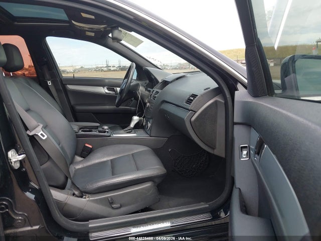 Продаж на аукціоні авто 2011 Mercedes-benz C 300 Sport, vin: WDDGF5EB7BF655864, номер лоту: 44825488