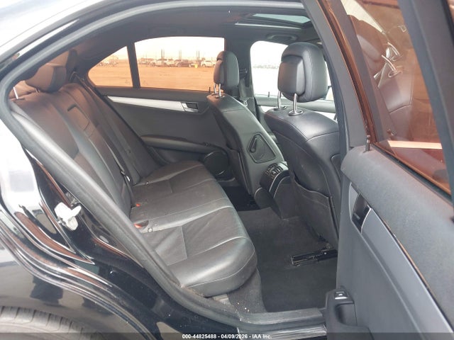 Продаж на аукціоні авто 2011 Mercedes-benz C 300 Sport, vin: WDDGF5EB7BF655864, номер лоту: 44825488