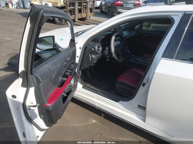 Продаж на аукціоні авто 2021 Lexus Is 300, vin: JTHCA1D29M5109558, номер лоту: 44825497