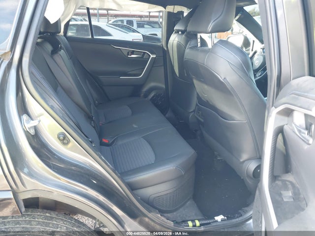 44825520 :رقم المزاد ، 4T3E6RFV6PU117969 vin ، 2023 Toyota Rav4 Hybrid Xse مزاد بيع