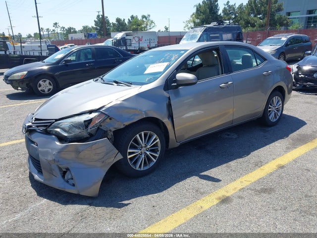 Toyota Corolla Le Plus 2014 5YFBURHE0EP009814 Image 2