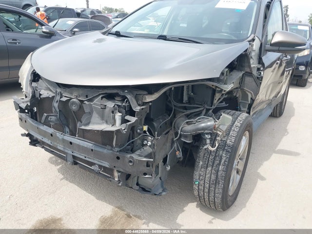Toyota Rav4 Xle 2015 JTMWFREVXFD045000 Image 6