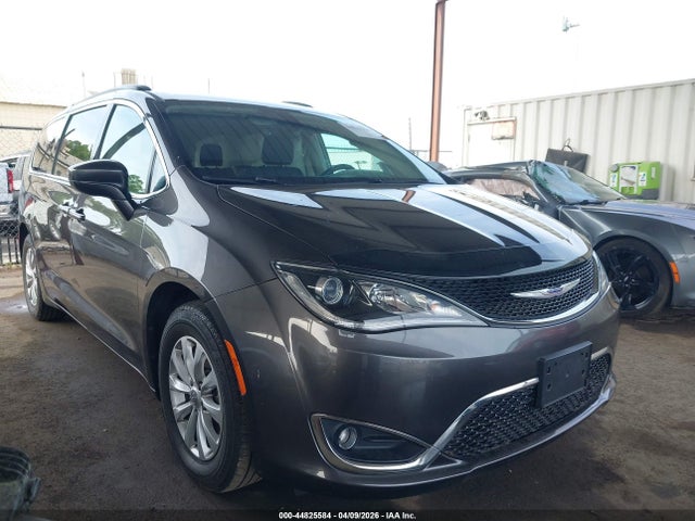 Продаж на аукціоні авто 2019 Chrysler Pacifica Touring Plus, vin: 2C4RC1FG1KR644219, номер лоту: 44825584