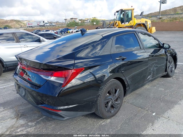 5NPLM4AGXNH059524 Hyundai ELANTRA SEL