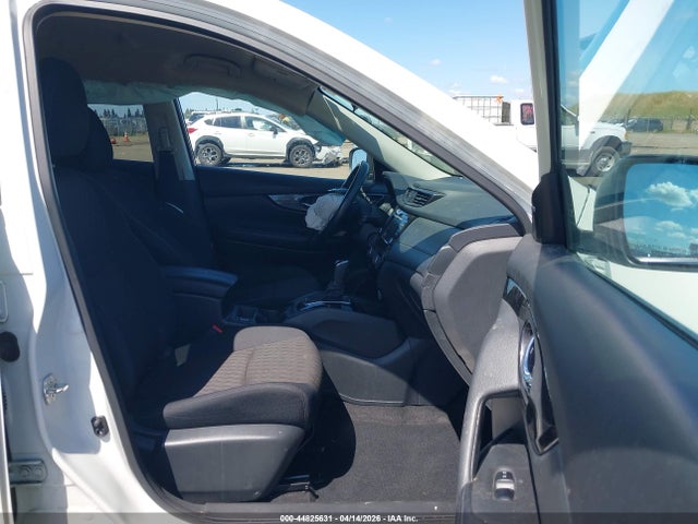 2018 Nissan Rogue Sv მანქანა იყიდება აუქციონზე, vin: 5N1AT2MT2JC720780, აუქციონის ნომერი: 44825631