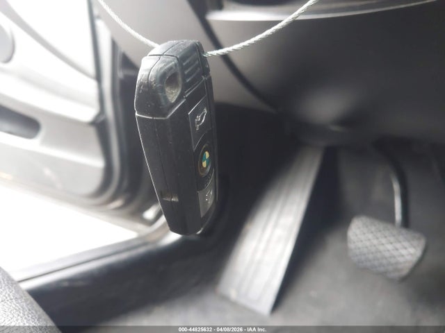 2010 Bmw 535i მანქანა იყიდება აუქციონზე, vin: WBANW1C59AC167861, აუქციონის ნომერი: 44825632