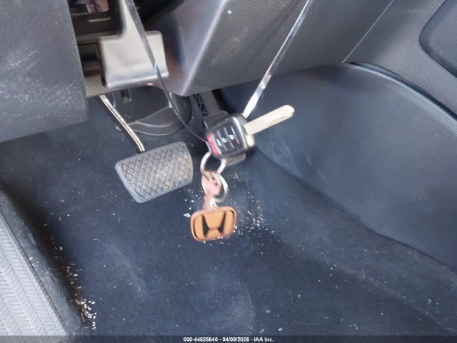 44825640 :رقم المزاد ، 5J6RW1H25LL001482 vin ، 2020 Honda Cr-v 2wd Lx مزاد بيع