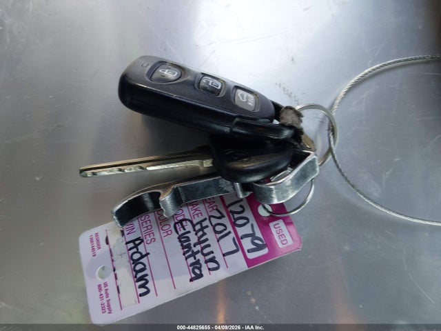 KMHD84LF0HU410671 Hyundai ELANTRA SE