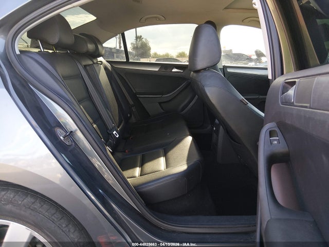 Продаж на аукціоні авто 2013 Volkswagen Jetta 2.0l Tdi, vin: 3VWLL7AJ6DM426618, номер лоту: 44825663