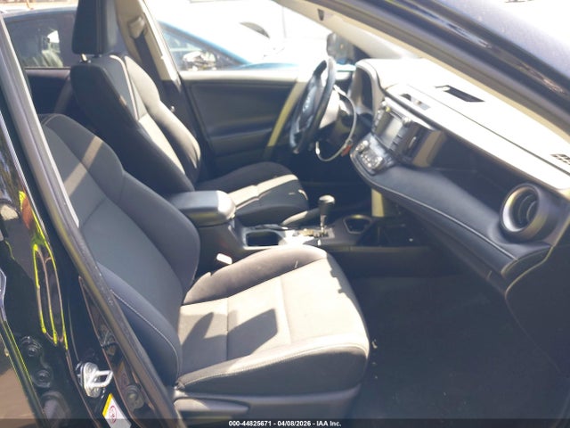 Toyota Rav4 Xle 2018 2T3WFREV4JW456503 Image 5