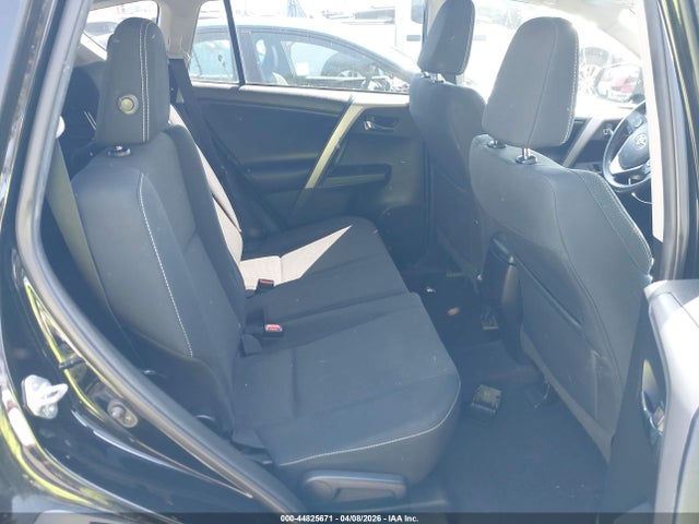 Toyota Rav4 Xle 2018 2T3WFREV4JW456503 Image 8