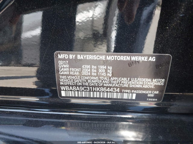 44825692 :رقم المزاد ، WBA8A9C31HK864434 vin ، 2017 Bmw 320i مزاد بيع