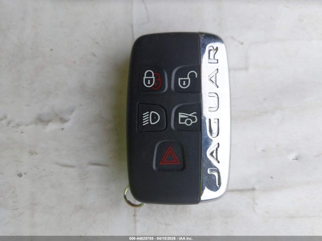 SAJWJ0FF3F8U71588 Jaguar Xf 3.0 Portfolio/3.0 Sport