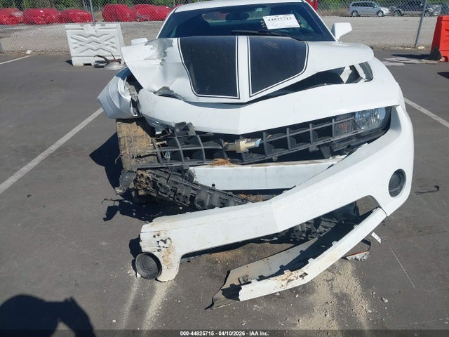 Продажа на аукционе авто 2013 Chevrolet Camaro 2ls, vin: 2G1FA1E37D9241638, номер лота: 44825715