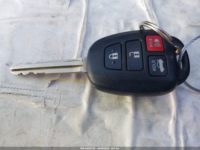 5YFBURHE6FP216595 Toyota Corolla S Plus