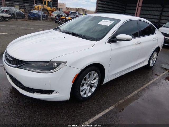 Auction sale of the 2015 Chrysler 200 C, vin: 1C3CCCCB5FN619051, lot number: 44825731