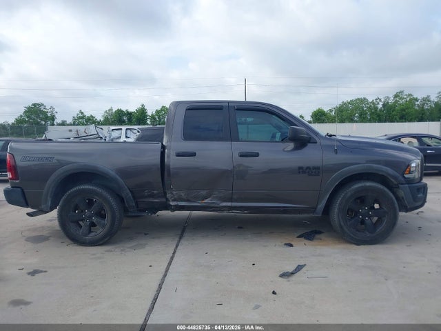 1C6RR6GG1LS105309 RAM 1500 Classic Warlock 4x2 6&#039;4 Box
