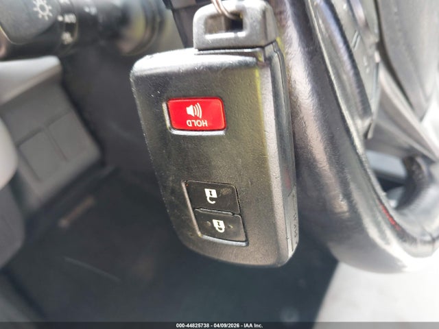 JTMRJREVXHD091621 Toyota Rav4 Hybrid Xle