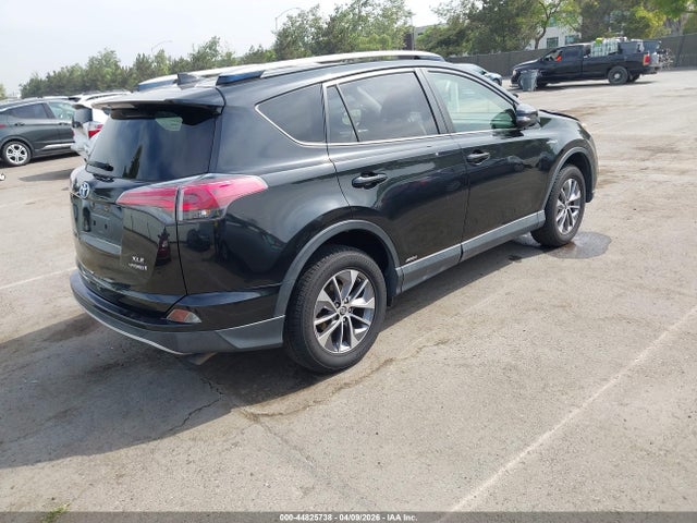 JTMRJREVXHD091621 Toyota Rav4 Hybrid Xle