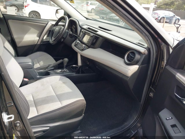 JTMRJREVXHD091621 Toyota Rav4 Hybrid Xle