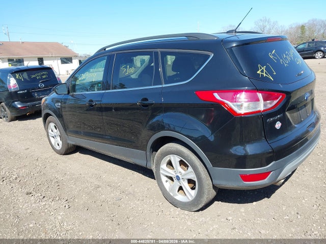 Продажа на аукционе авто 2016 Ford Escape Se, vin: 1FMCU0GX8GUA63981, номер лота: 44825781