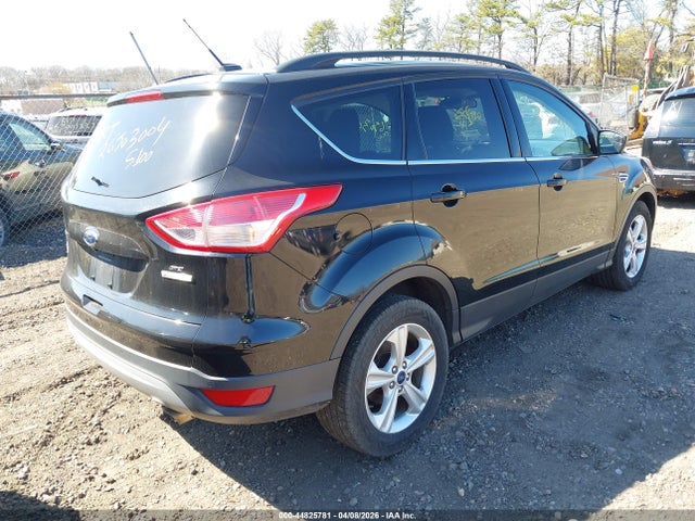 Продажа на аукционе авто 2016 Ford Escape Se, vin: 1FMCU0GX8GUA63981, номер лота: 44825781