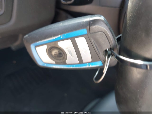 BMW 320i 2016 WBA8E1G51GNU11624 Image 11