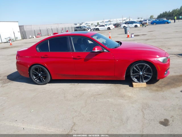BMW 320i 2016 WBA8E1G51GNU11624 Image 13