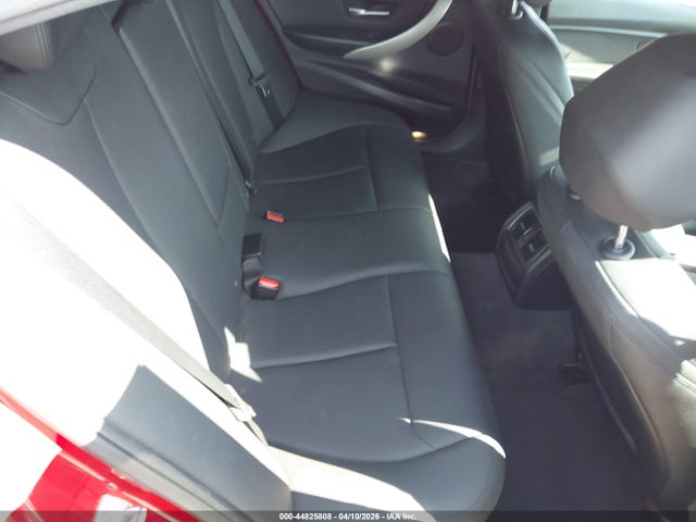 BMW 320i 2016 WBA8E1G51GNU11624 Image 8
