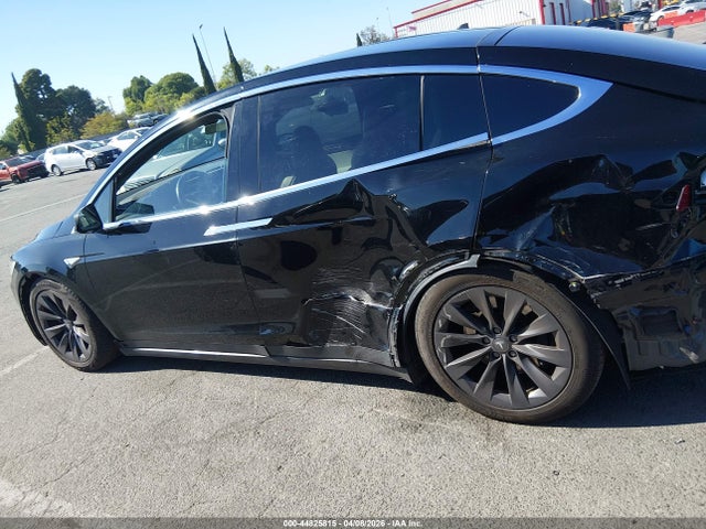 Продаж на аукціоні авто 2016 Tesla Model X 60d/70d/75d/90d/p100d, vin: 5YJXCBE25GF014905, номер лоту: 44825815