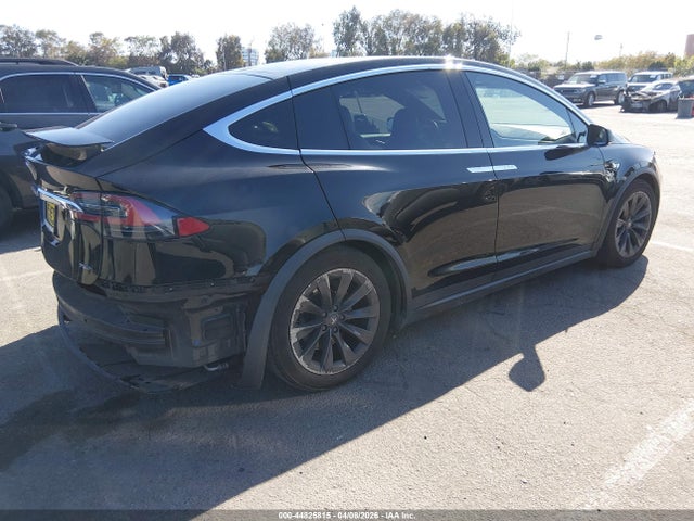 Продаж на аукціоні авто 2016 Tesla Model X 60d/70d/75d/90d/p100d, vin: 5YJXCBE25GF014905, номер лоту: 44825815