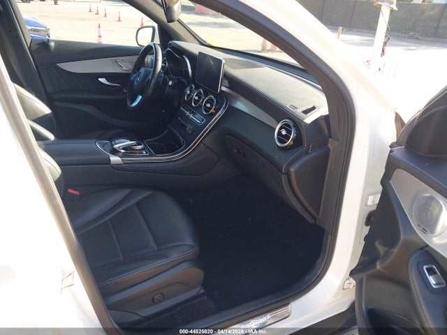 2019 Mercedes-benz Glc 300 Coupe 4matic მანქანა იყიდება აუქციონზე, vin: WDC0J4KB1KF546576, აუქციონის ნომერი: 44825820