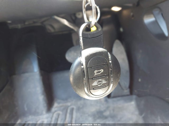 Продажа на аукционе авто 2017 Mini Hardtop Cooper, vin: WMWXP5C36H3C64623, номер лота: 44825834