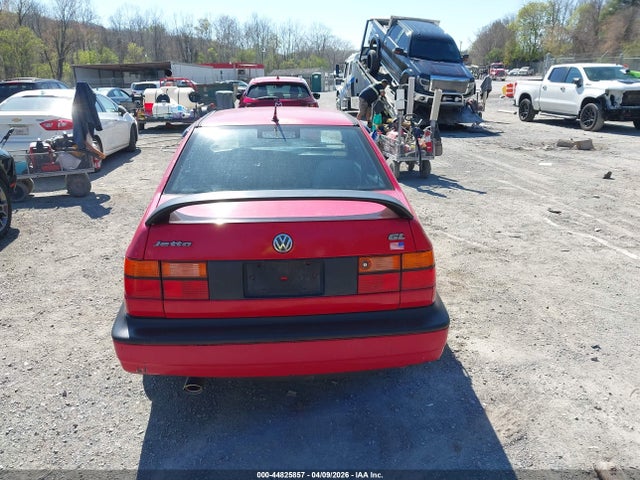 44825857 :رقم المزاد ، 3VWRA81H2WM234098 vin ، 1998 Volkswagen Jetta Gl مزاد بيع