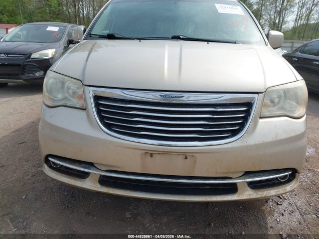 2014 Chrysler Town & Country Touring მანქანა იყიდება აუქციონზე, vin: 2C4RC1BGXER231273, აუქციონის ნომერი: 44825861