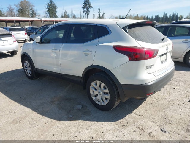 JN1BJ1CRXHW107445 Nissan Rogue Sport S