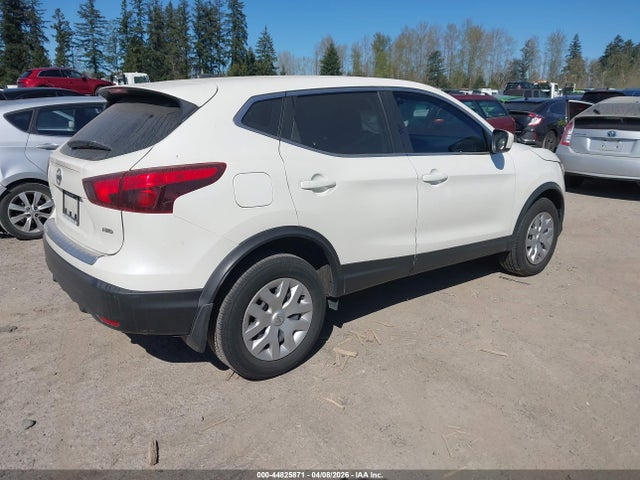 JN1BJ1CRXHW107445 Nissan Rogue Sport S