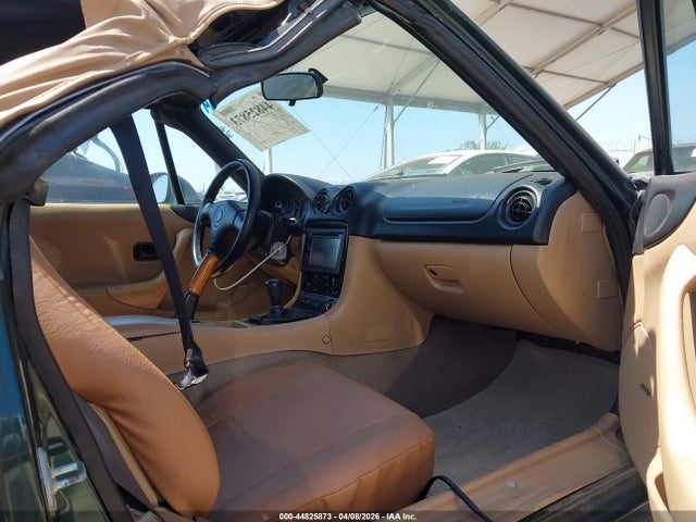 44825873 :رقم المزاد ، JM1NB3538X0133717 vin ، 1999 Mazda Mx-5 Miata مزاد بيع