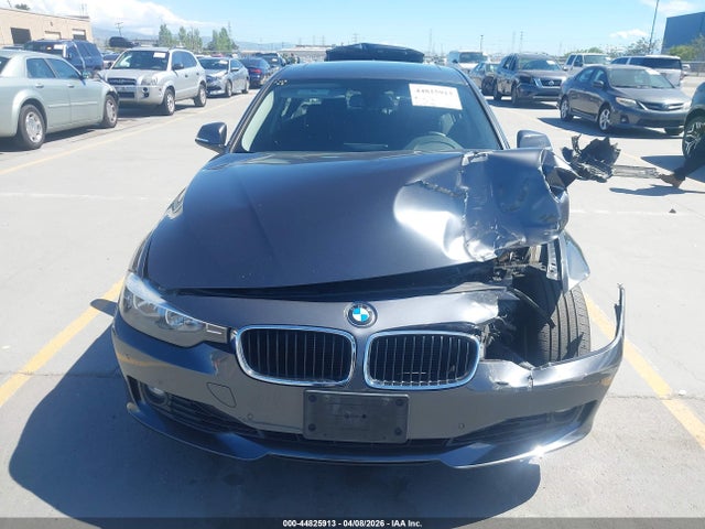 44825913 :رقم المزاد ، WBA3C1C59FK122206 vin ، 2015 Bmw 328i مزاد بيع