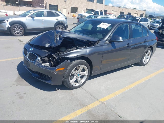 44825913 :رقم المزاد ، WBA3C1C59FK122206 vin ، 2015 Bmw 328i مزاد بيع