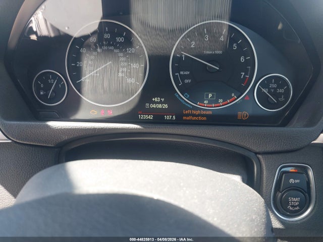 44825913 :رقم المزاد ، WBA3C1C59FK122206 vin ، 2015 Bmw 328i مزاد بيع