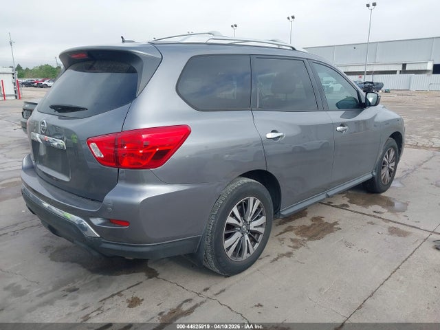 Продажа на аукционе авто 2017 Nissan Pathfinder Sv, vin: 5N1DR2MN5HC626609, номер лота: 44825919