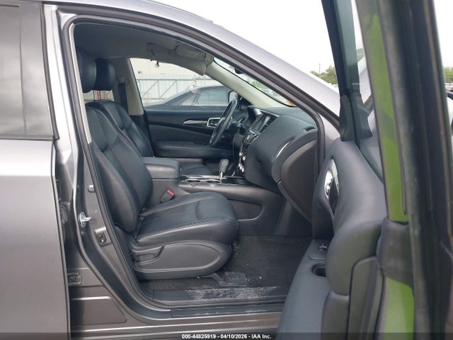 Продажа на аукционе авто 2017 Nissan Pathfinder Sv, vin: 5N1DR2MN5HC626609, номер лота: 44825919