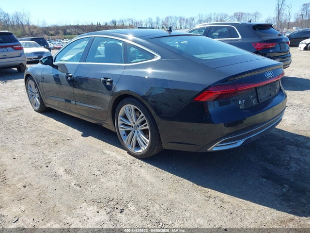 2019 AUDI A7 WAUS2AF27KN027524 Photo 2