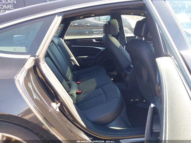 2019 AUDI A7 WAUS2AF27KN027524 Photo 7