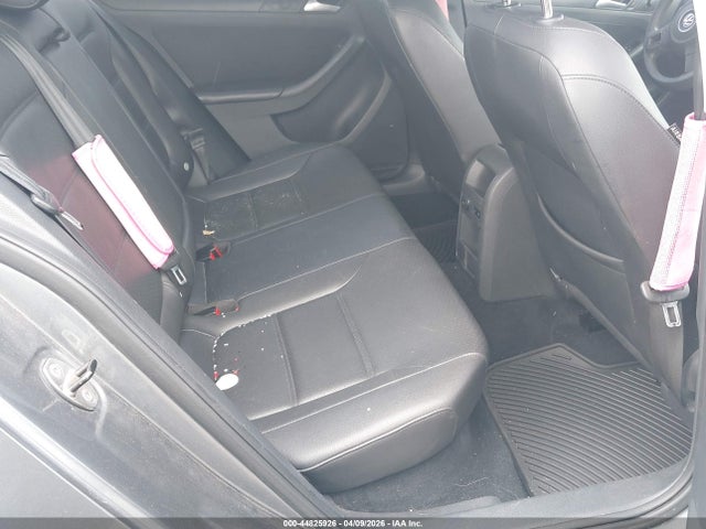 2014 Volkswagen Jetta 1.8t Se მანქანა იყიდება აუქციონზე, vin: 3VWD07AJ2EM281835, აუქციონის ნომერი: 44825926
