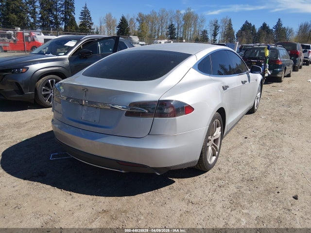 Продаж на аукціоні авто 2013 Tesla Model S, vin: 5YJSA1AC2DFP10738, номер лоту: 44825929