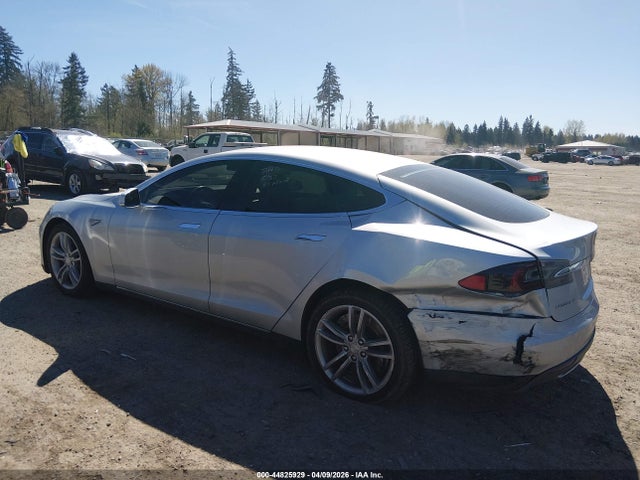 Продаж на аукціоні авто 2013 Tesla Model S, vin: 5YJSA1AC2DFP10738, номер лоту: 44825929